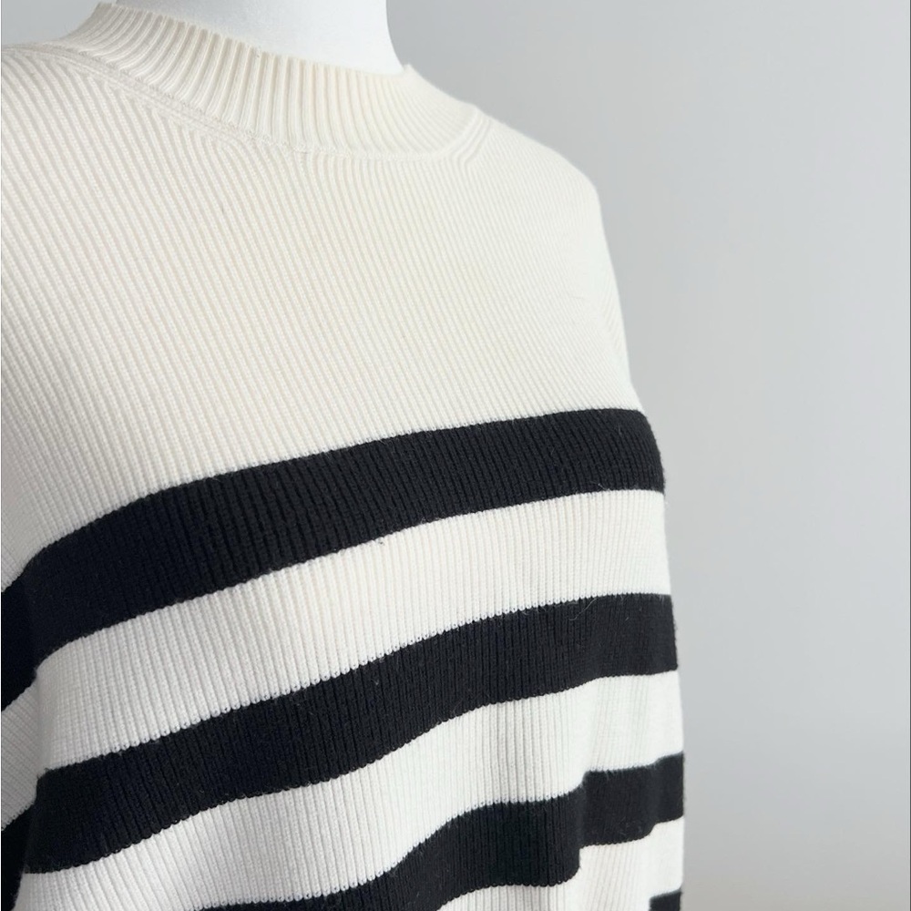 Dynamite Black and White Striped Sweater - Picture 4 of 4
